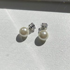 White Pearl Earrings